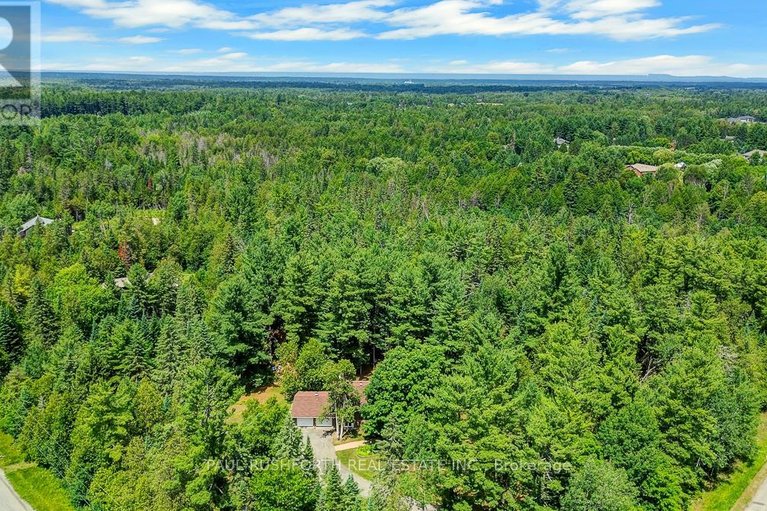 29538564/136-grey-stone-drive/huntley-ward-south-west/ottawa/ontario/K0A1L0_33