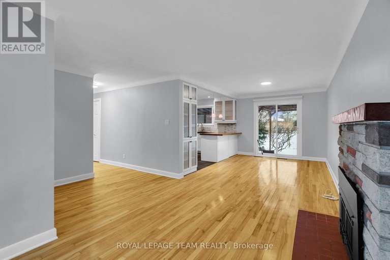 28363169/638-coronation-avenue/riverview-park/ottawa/ontario/K1G0M5_9