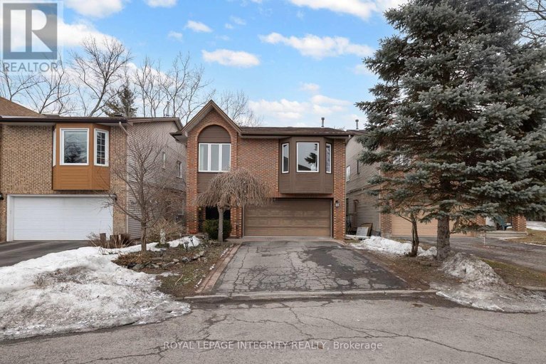 29474748/4-hackett-street/hunt-club-woods/ottawa/ontario/K1V0P8_1