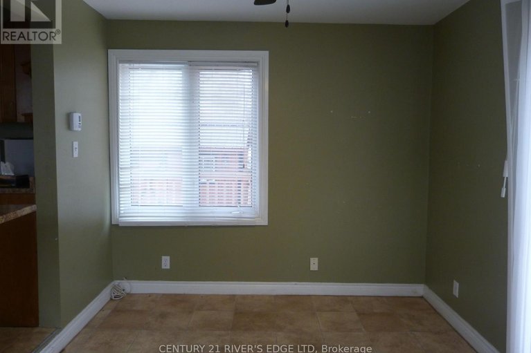 29471578/453-may-street/winchester/north-dundas/ontario/K0C2K0_6