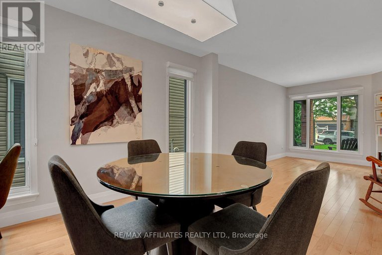 28483640/31-spur-avenue/bridlewood/ottawa/ontario/K2M2R9_13