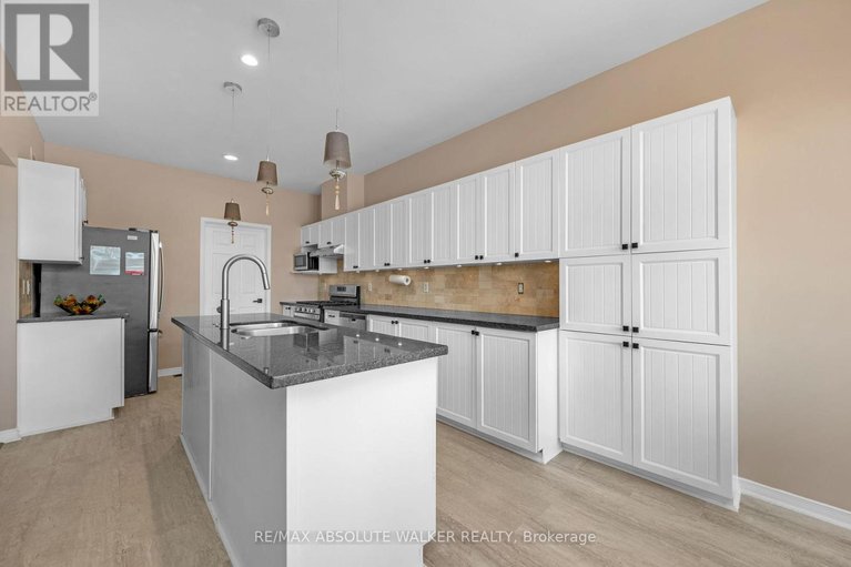 29594614/1024-marconi-avenue/morgans-grantsouth-march/ottawa/ontario/K2W0C8_7