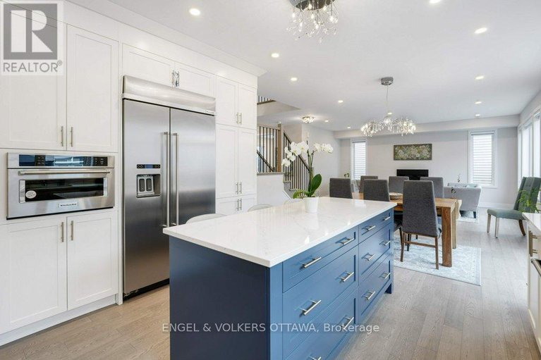 28933678/1010-carden-lane/orleans-village/ottawa/ontario/K1W0N3_16