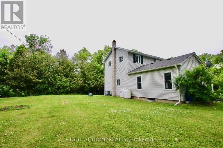 28500319/13928-connaught-road-s/north-dundas-winchester-twp/north-dundas/ontario/K0C1H0_32
