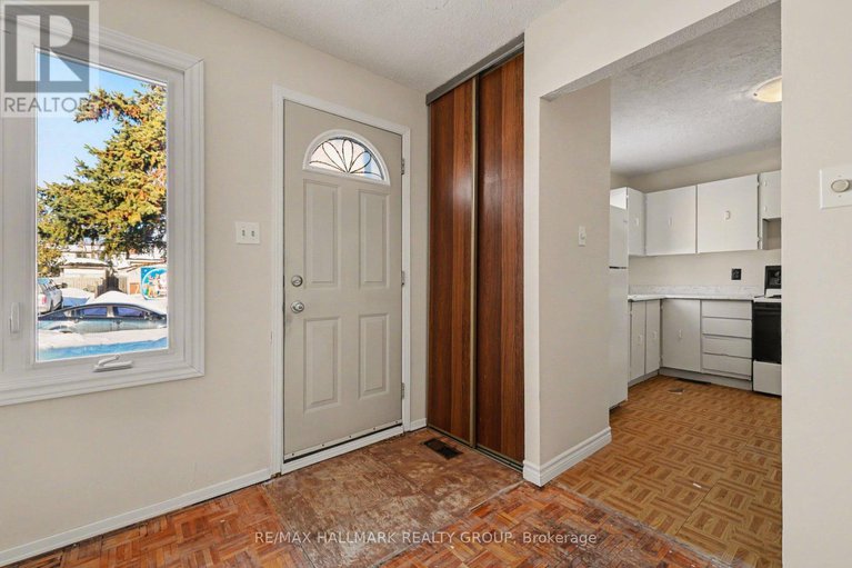 29438664/31-dundegan-drive/glencairnhazeldean/ottawa/ontario/K2L1P7_10