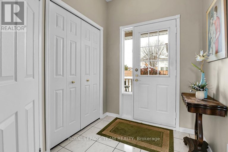 29100824/1584-cedar-mills-road/chateauneuf/ottawa/ontario/K1C7M1_30