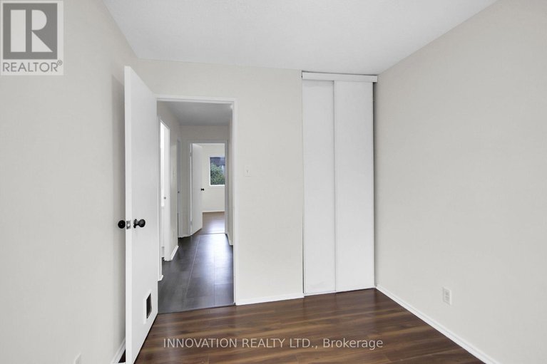 28915689/26-corley-private/heron-gateindustrial-park/ottawa/ontario/K1V8T7_25