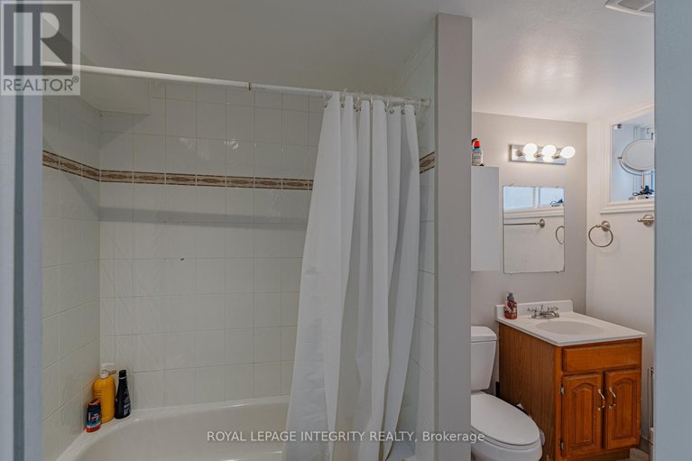 28557939/1695-gage-crescent-n/bel-air-heights/ottawa/ontario/K2C0Z7_33