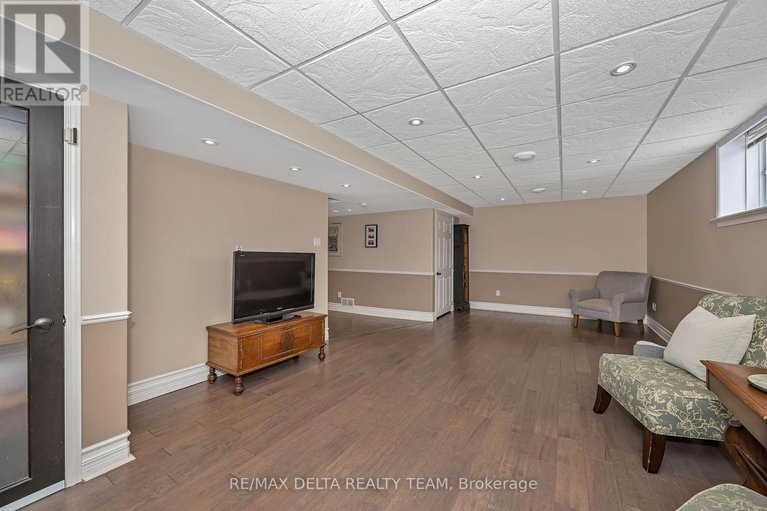 29375289/39-sunvale-way/barrhaven-east/ottawa/ontario/K2G6Y1_31