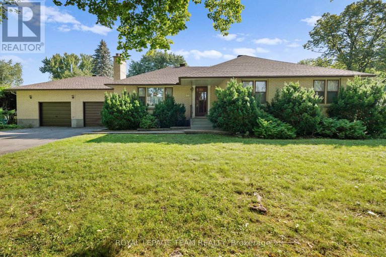 28567961/873-dunlevie-avenue/mckellar-heightsglabar-park/ottawa/ontario/K2A2Z3_3