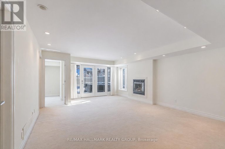 29357425/8-waterford-way/pineglencountry-place/ottawa/ontario/K2E7V4_25