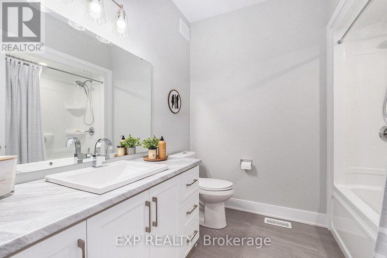 28466595/400-central-park-boulevard/village-of-russell/russell/ontario/K4R0C6_19