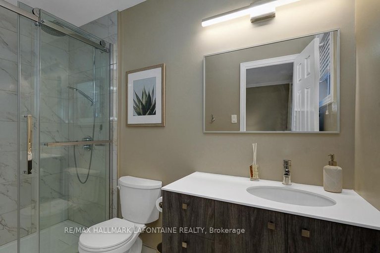 29593961/1288-turner-crescent/bilberry-creekqueenswood-heights/ottawa/ontario/K1E2Y4_24