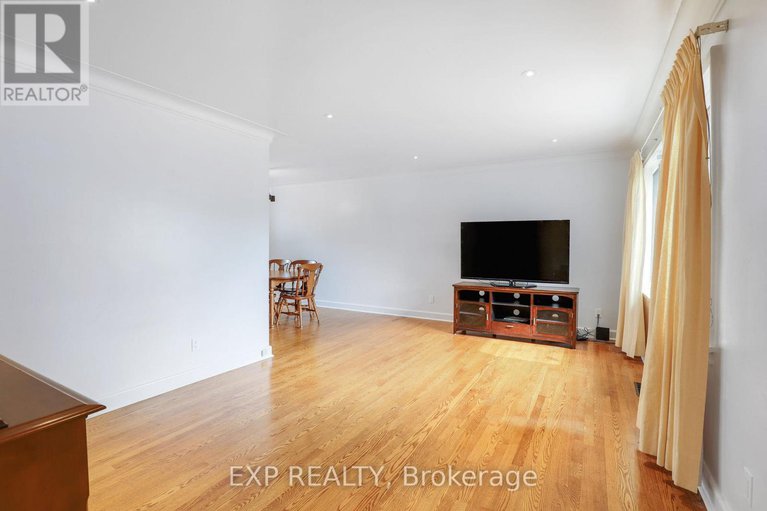 28625166/1382-fisher-avenue/city-viewskylinefisher-heightsparkwood-hills/ottawa/ontario/K2C1X1_7