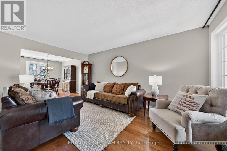 29629629/151-equestrian-drive/bridlewood/ottawa/ontario/K2M2C1_9