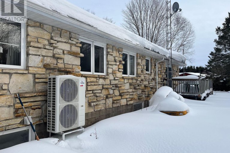 29387790/2110-ste-anne-road/champlain-twp/champlain/ontario/K0B1K0_31