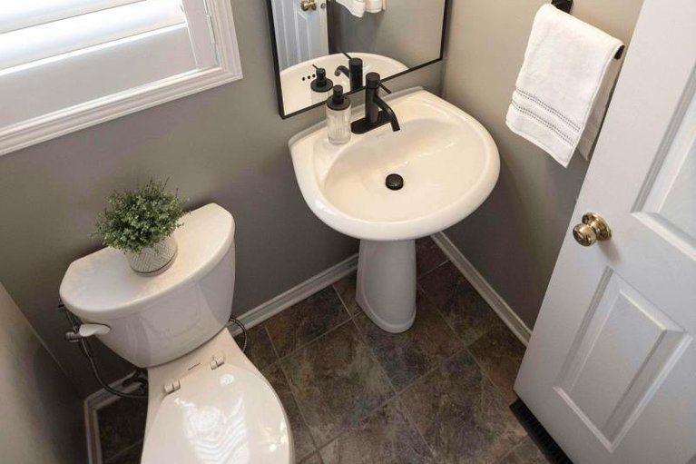 28585317/124-strathcarron-crescent/morgans-grantsouth-march/ottawa/ontario/K2K0C7_9