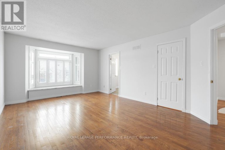 29096024/41-saddle-crescent/hunt-club-park/ottawa/ontario/K1G5L4_21