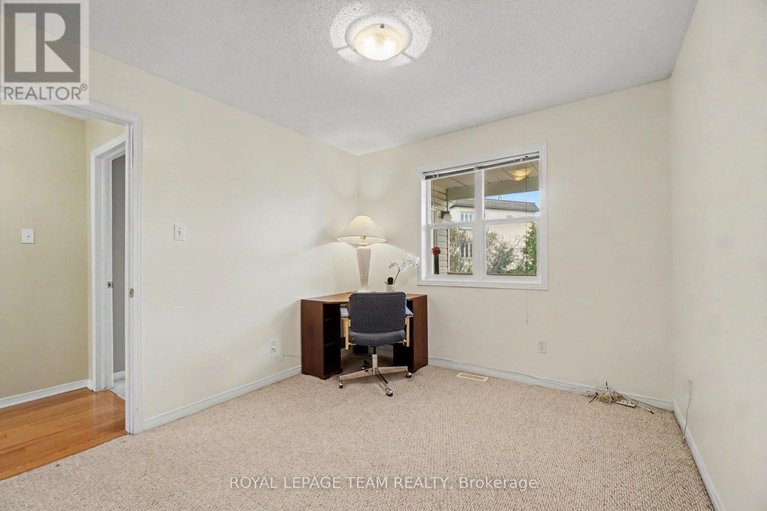 29688007/1598-lisbon-street/fallingbrookpineridge/ottawa/ontario/K4A4C3_27