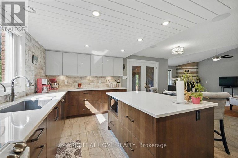 28420943/114-david-kennedy-drive/dunrobin-shores/ottawa/ontario/K0A1T0_10