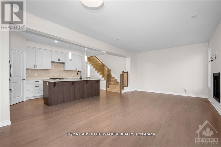 28242948/702-du-rivage-street/town-of-rockland/clarence-rockland/ontario/K4K0K1_10