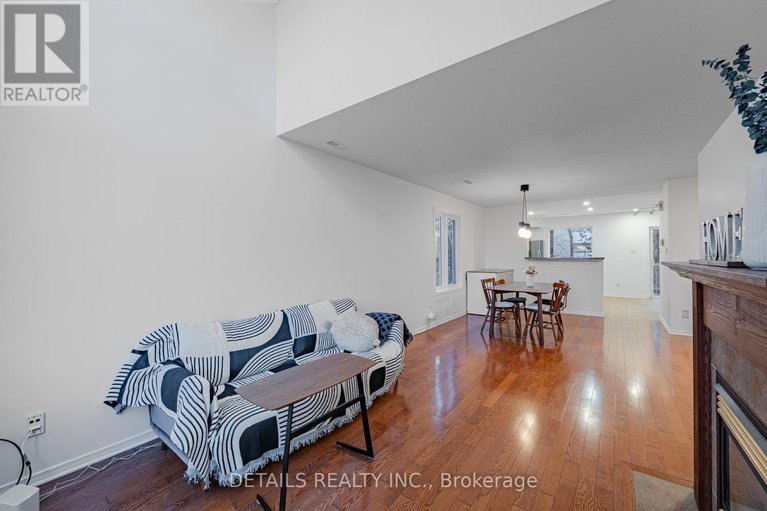 29184001/20-376-wiffen-private/westcliffe-estates/ottawa/ontario/K2H1G4_11