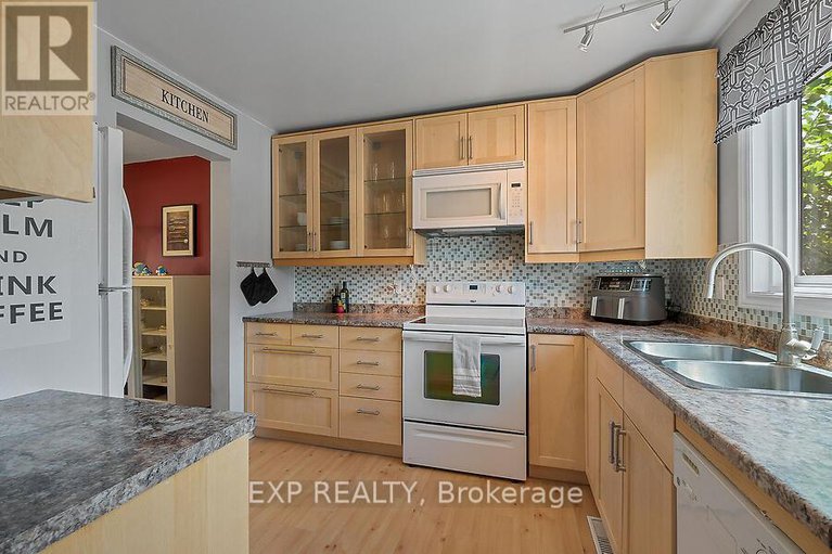 28646556/56-b-foxfield-drive/knollsbrook/ottawa/ontario/K2J1P7_14