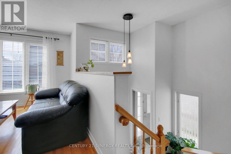 28297097/14-splinter-crescent/fairfield-heights/ottawa/ontario/K2B1B2_7