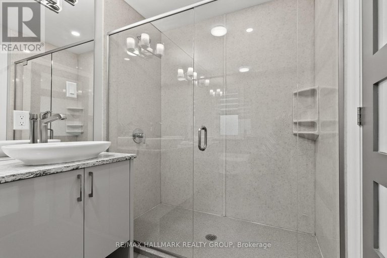 29074498/217-belford-crescent/westborohampton-park/ottawa/ontario/K1Z7A9_20