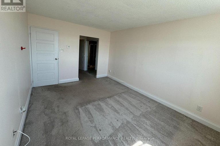 29442866/1209-2760-carousel-crescent/emerald-woodssawmill-creek/ottawa/ontario/K1T2N4_14