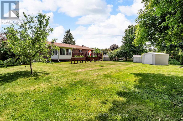 28494873/18227-oak-drive/south-glengarry-charlottenburgh-twp/south-glengarry/ontario/K0C2J0_38