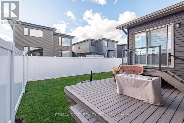 29669160/373-sterling-avenue/town-of-rockland/clarence-rockland/ontario/K2K0L4_24