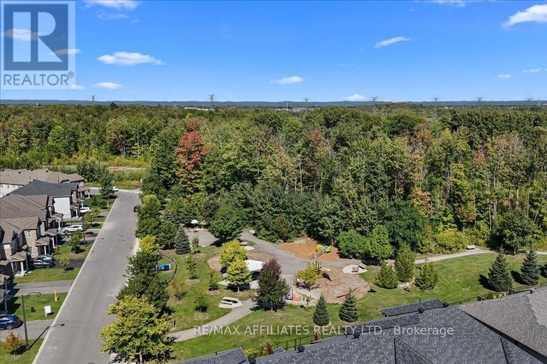 28911964/342-melodie-street/mer-bleuebradley-estatesanderson-park/ottawa/ontario/K1W0H9_44