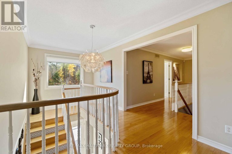 29476165/137-goodman-drive/kanata-north-west/ottawa/ontario/K2W1C7_19