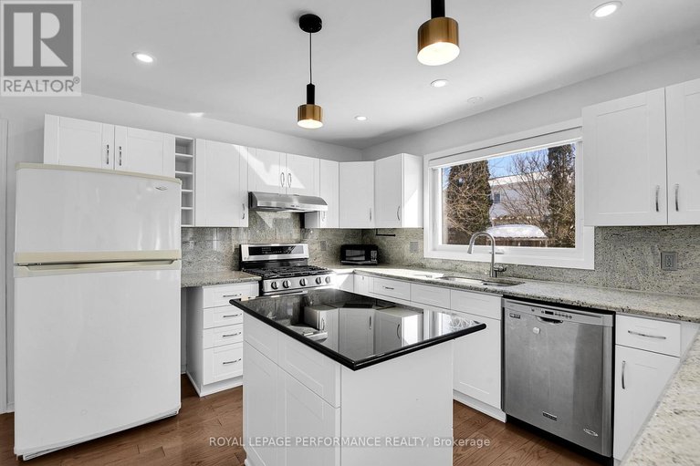 29424885/2722-wyldewood-street/emerald-woodssawmill-creek/ottawa/ontario/K1T2R9_13