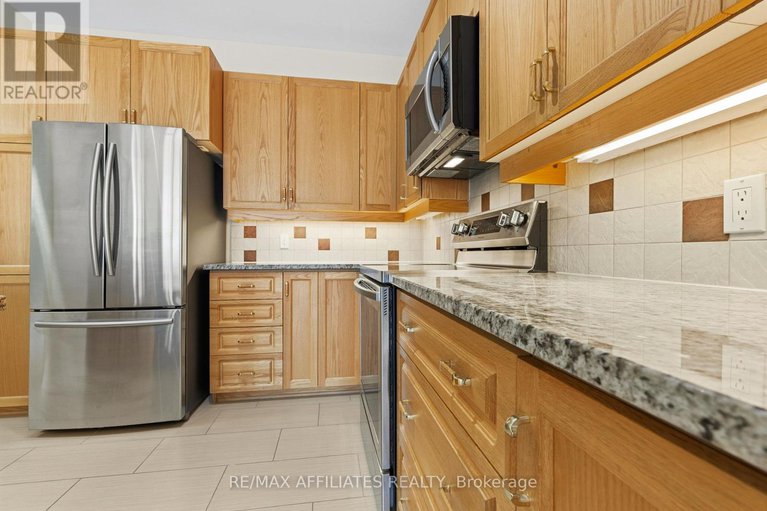 29175638/107-sable-run-drive/stittsville-central/ottawa/ontario/K2S1W7_15