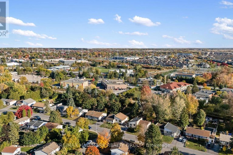 29004892/82-glamorgan-drive/glencairnhazeldean/ottawa/ontario/K2L1R4_28