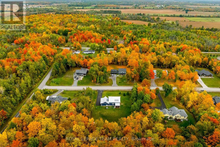 28924713/102-brookberry-crescent/north-grenville-twp-kemptville-south/north-grenville/ontario/K0G1J0_41