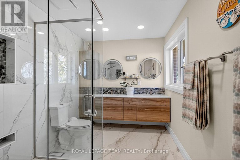 29015605/259-grandview-road/crystal-bayrocky-point/ottawa/ontario/K2H8B9_32