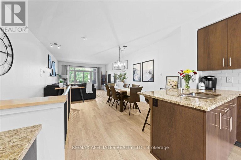 28976421/3-23-bergeron-private/chapel-hill/ottawa/ontario/K1C0C2_6