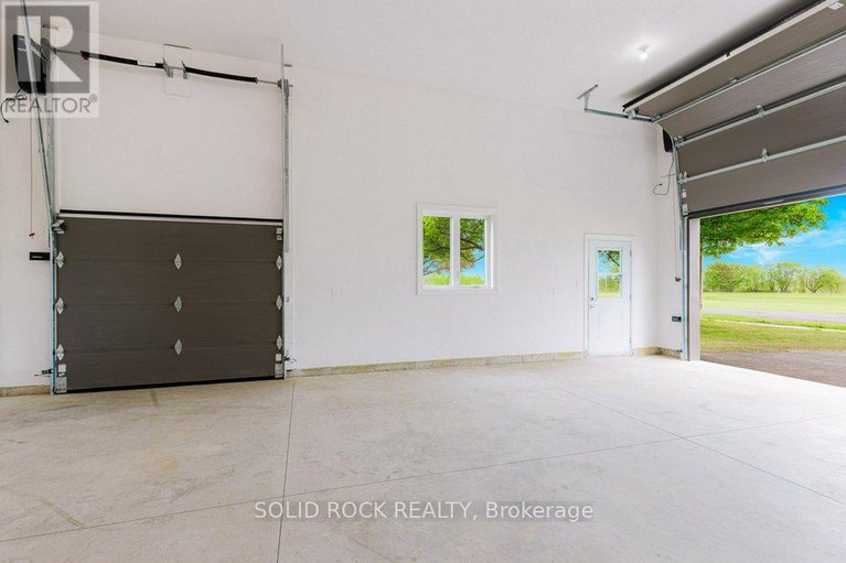 28351753/30-lakeview-drive/iroquois/south-dundas/ontario/K0E1K0_39