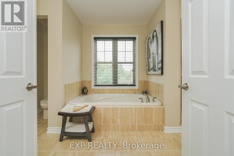 28989822/400-brigatine-avenue/stittsville-north/ottawa/ontario/K2S0P7_31