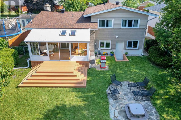 28621220/1150-albany-drive/bel-air-heights/ottawa/ontario/K2C2L3_35