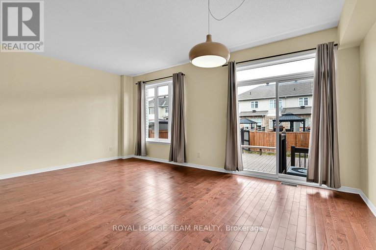 28275402/773-nakina-way/riverside-southgloucester-glen/ottawa/ontario/K1V2J2_9