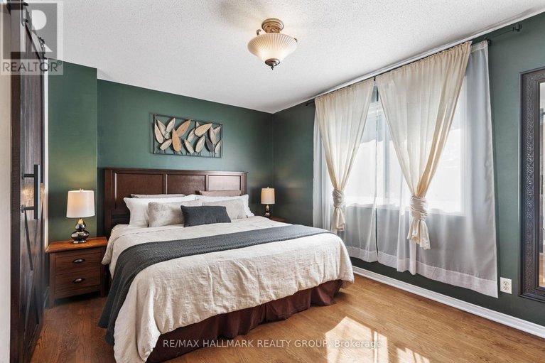 28799334/62-college-circle/castle-heights/ottawa/ontario/K1K4R8_17