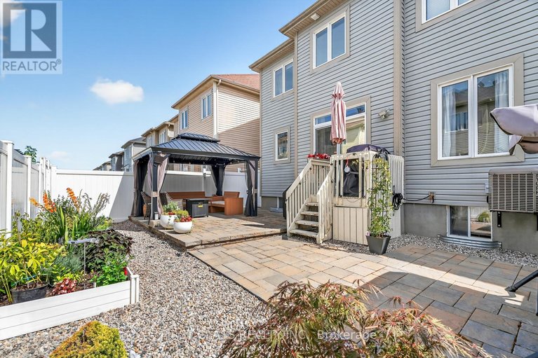 29467468/308-autumnfield-street/emerald-meadowstrailwest/ottawa/ontario/K2M0J4_34