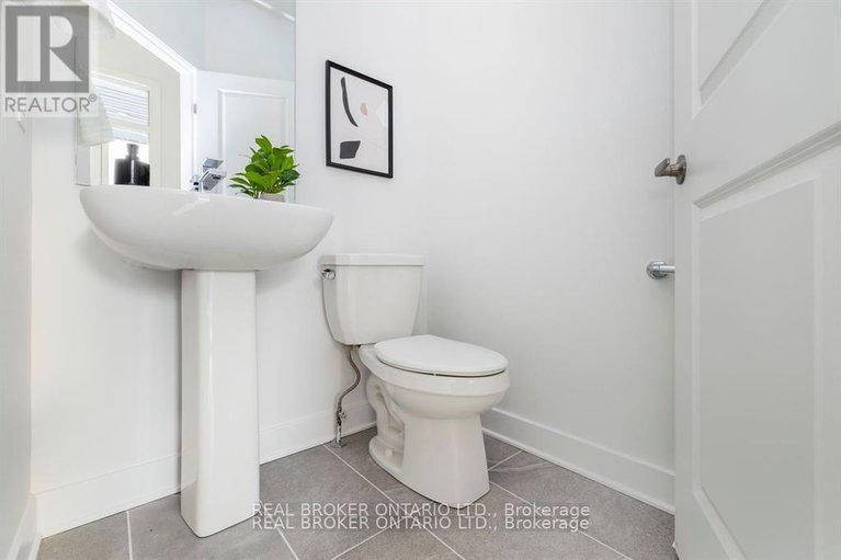 29518689/213-bristol-crescent/kemptville/north-grenville/ontario/K0G1J0_8