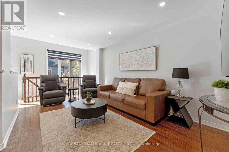 28985545/104-esterbrook-drive/mer-bleuebradley-estatesanderson-park/ottawa/ontario/K1W0A9_10