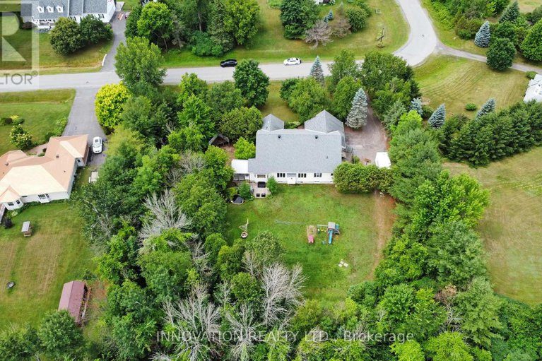 28585219/7-emily-lauren-crescent/kemptville/north-grenville/ontario/K0G1J0_30