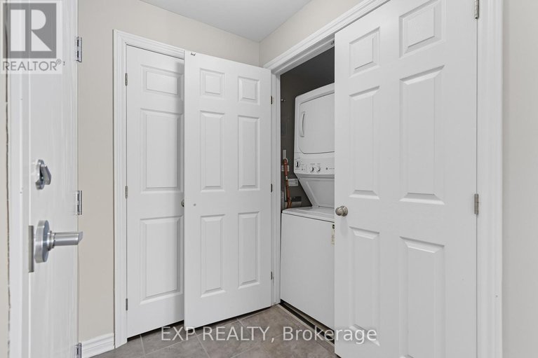 28928923/a-330-everest-private/elmvale-acres/ottawa/ontario/K1G4E4_5